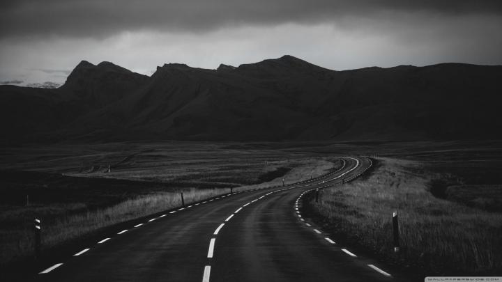 4k Dark Desktop Wallpapers