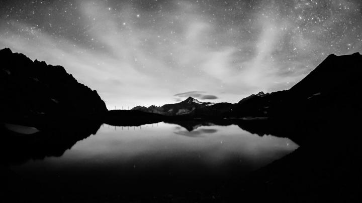 [50+] Desktop Wallpapers Black and White 