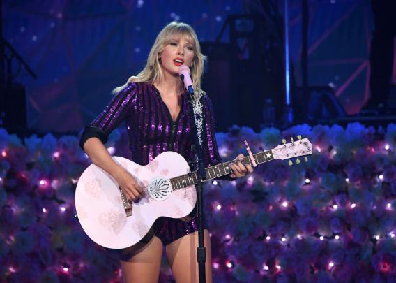 Taylor Swift Evermore Wallpapers