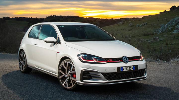 Download Wallpaper 4k Volkswagen Golf Gti Performance Edition 2017 2017 