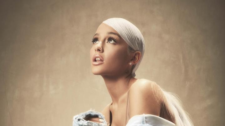 Ariana Grande Computer Aesthetic Wallpapers