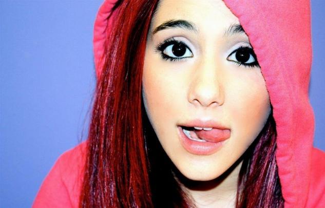 Ariana Grande Wallpapers