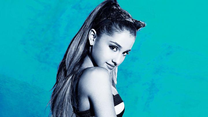 Ariana Grande 2017 Wallpapers