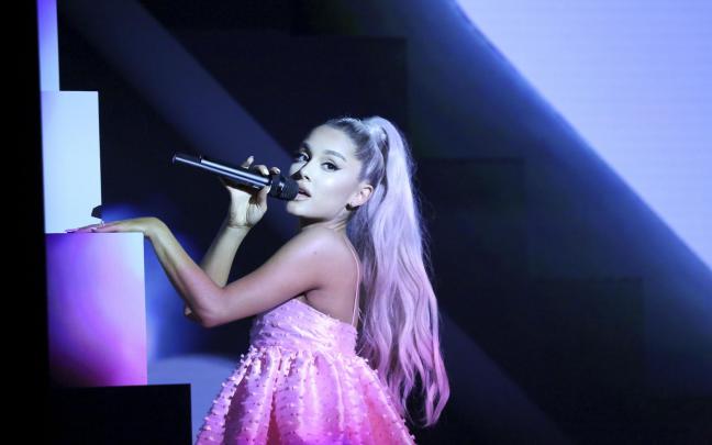 Ariana Grande Computer Wallpapers