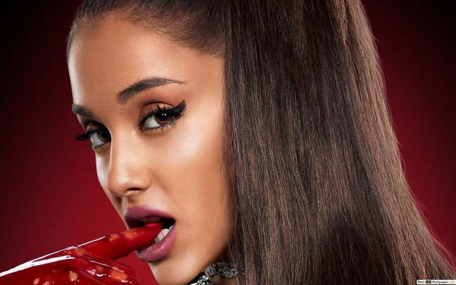Ariana Grande 2019 Wallpapers