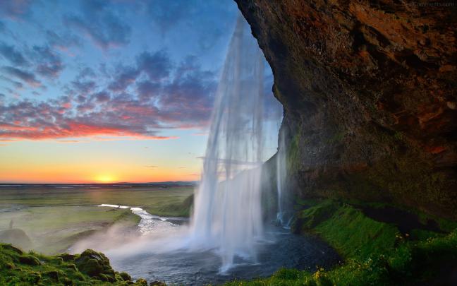 Waterfall Wallpapers - Wallpapers | DesiComments.com