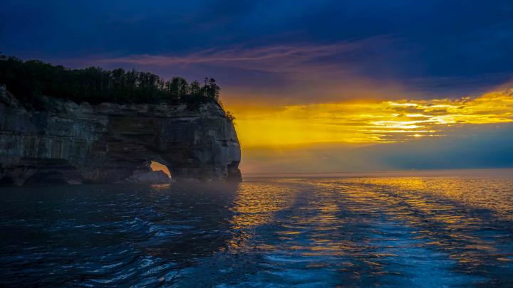 High quality wallpapers for high resolution screens