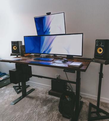 Anyone has this wallpaper for 4K monitor? : WallpaperRequests