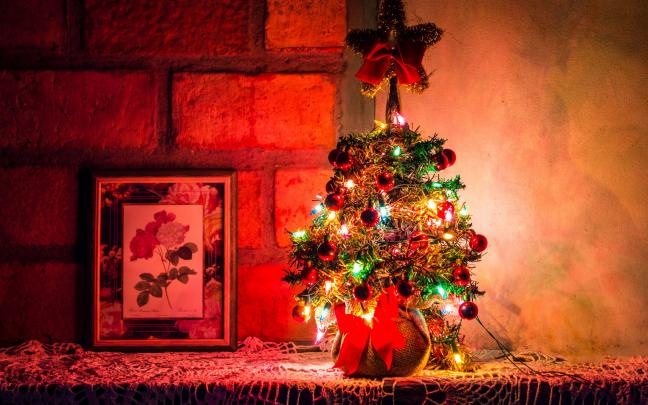 Christmas Tree 4k Wallpapers