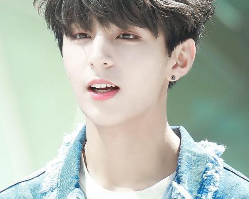 Jungkook Cute Computer Wallpapers