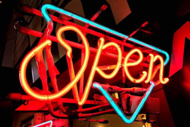 Neon wallpaper - 4K | Neon Collection | Laginate | Neon wallpaper 