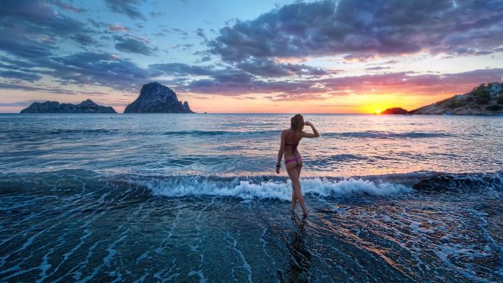 1920x1080, Girl On Caribbean Beach Wallpaper Data - Caribbean Wallpaper 