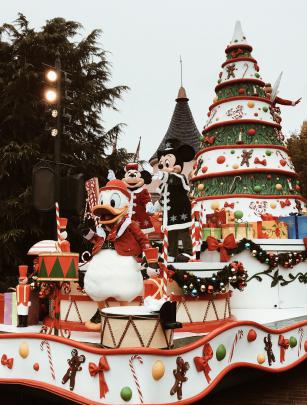 Disney Christmas Aesthetic Wallpapers