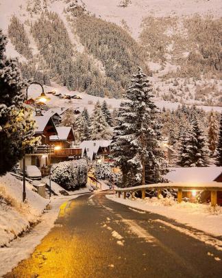 Switzerland | Christmas aesthetic, Christmas wallpaper, Wallpaper 