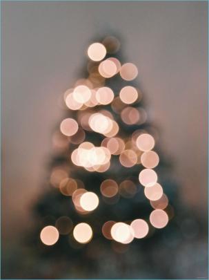 White Christmas Aesthetic Wallpapers