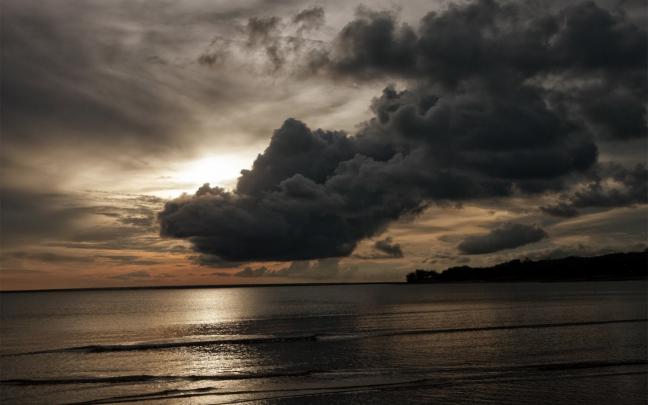 Storm Cloud Desktop Wallpaper -