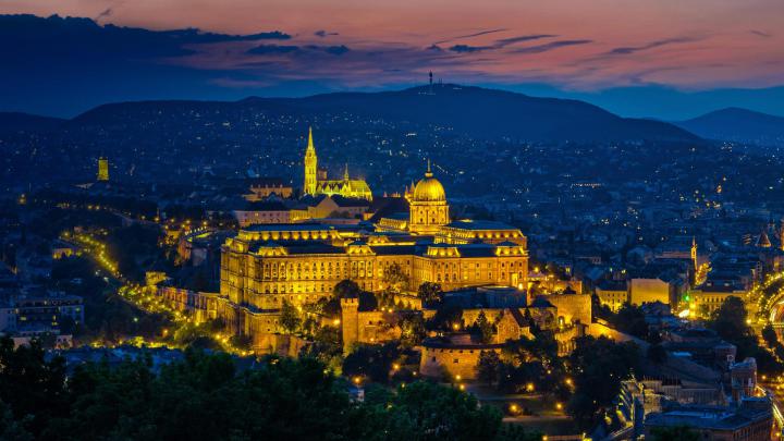 Buda Castle \u2013 Bing Wallpaper Download