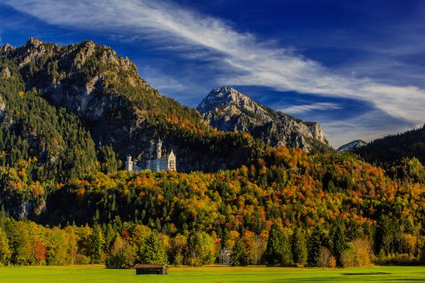 Nice desktop wallpaper of Neuschwanstein Castle, desktop wallpaper of 