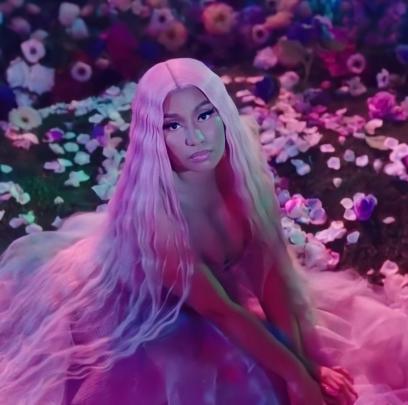 Wallpaper Nicki Minaj Pink Aesthetic - Pin by uh\u2022lay\u2022na \ud83d\udc7a\u303d\ufe0f . on 