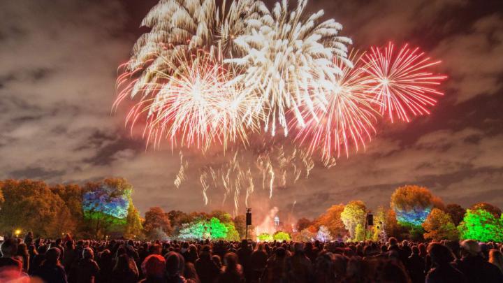 2015-11-04_BatterseaParkFireworks_EN-GB9648086751_1920x1080 \u00ab Awesome 
