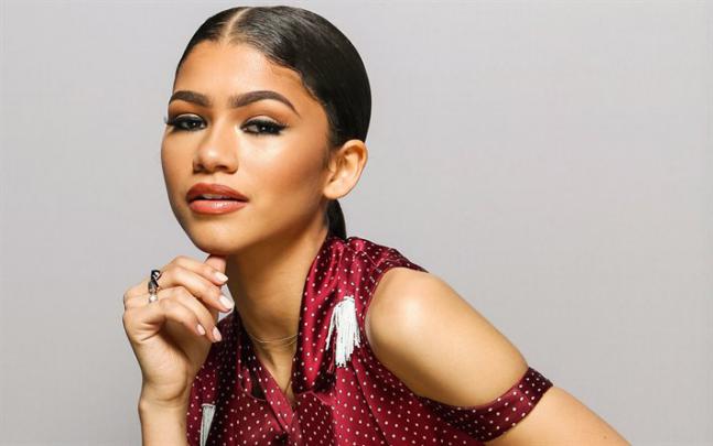 Download wallpapers Zendaya, American actress, portrait, make-up, red 