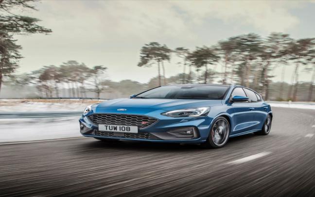 Download ford focus 4k iPad Wallpaper - GetWalls.io