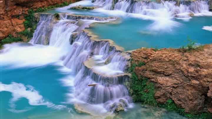 Free Live Waterfalls Desktop Wallpapers -