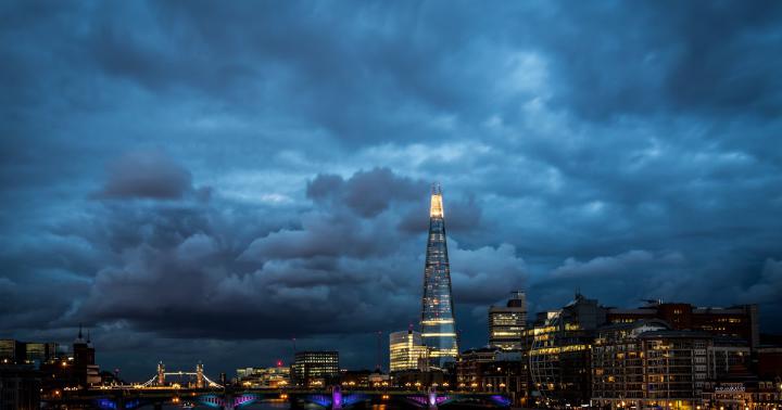 View London Wallpaper Iphone 4K Background - Clean Wallpaper 4K