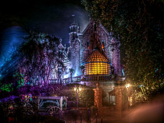 [49+] Haunted Mansion Wallpaper 