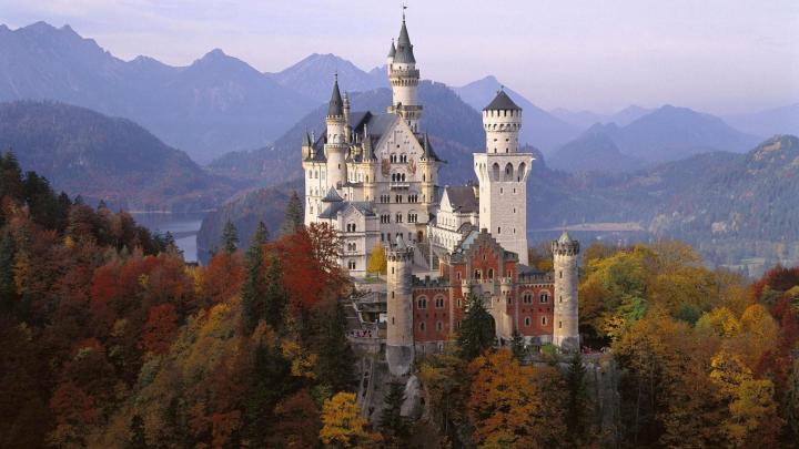Neuschwanstein Castle HD Wallpaper | Background Image | 1920x1080