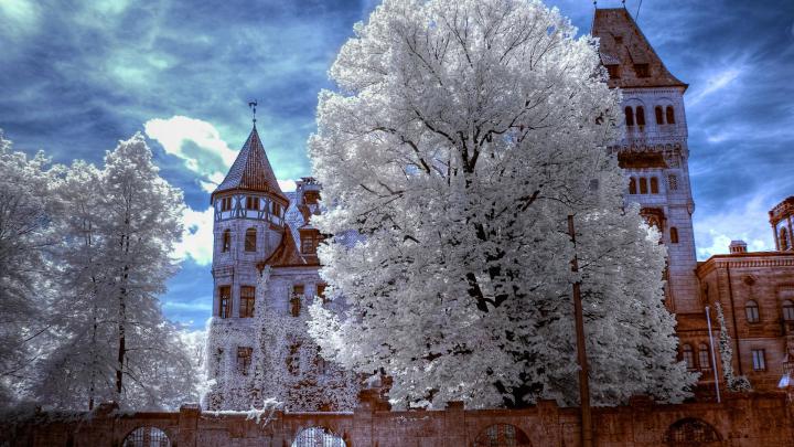 Winter Castle Wallpaper (66+ images)