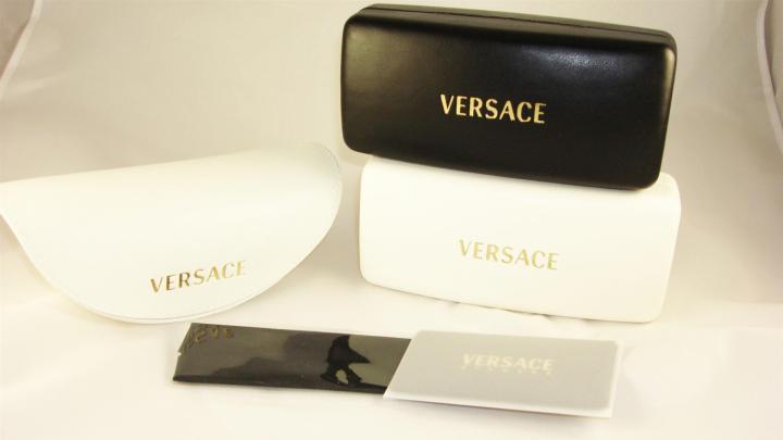 Versace accessories brand-2012 brand advertising Wallpaper Preview 
