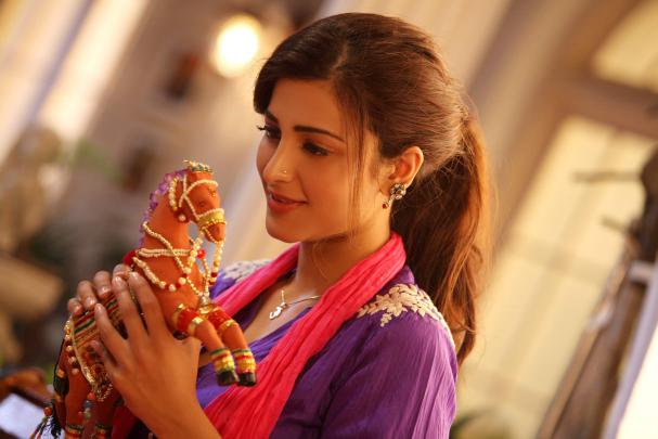 Shruti Hassan HD Wallpapers - Top Free Shruti Hassan HD Backgrounds 