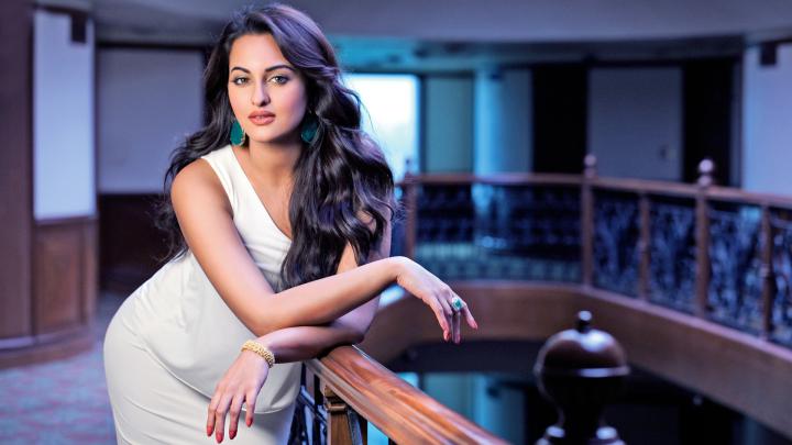 Latest Bollywood Actress Wallpapers 2018 HD (74+ images)