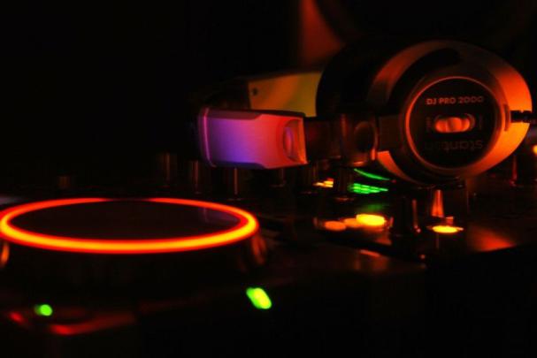 Dj Mixer Wallpaper \u00b7\u2460 
