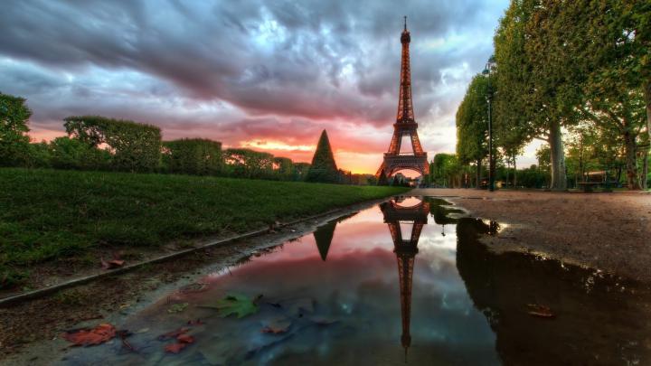 eiffel tower paris france 1920x1080 wallpaper High Quality Wallpapers 