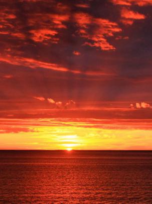 Free download Download wallpaper 1920x1080 horizon sunrise sea sun full 