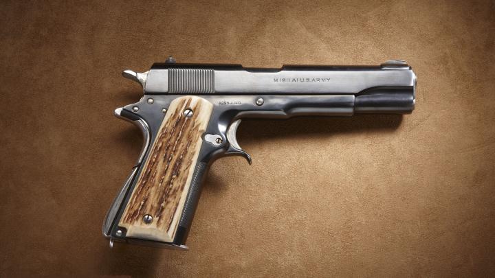 1911 Pistol Wallpaper \u00b7\u2460 