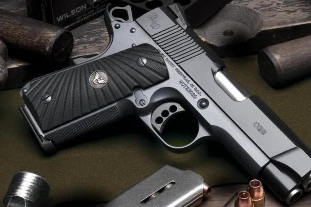 55+ Gun wallpapers \u00b7\u2460 Download free High Resolution wallpapers for 