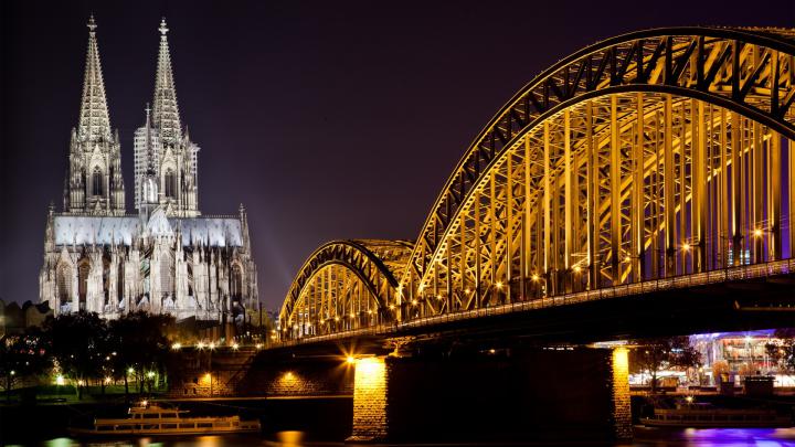 Download Wallpaper 1920x1080 cologne, germany, bridge, city lights 