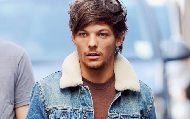Louis Tomlinson Wallpapers Images Photos Pictures Backgrounds