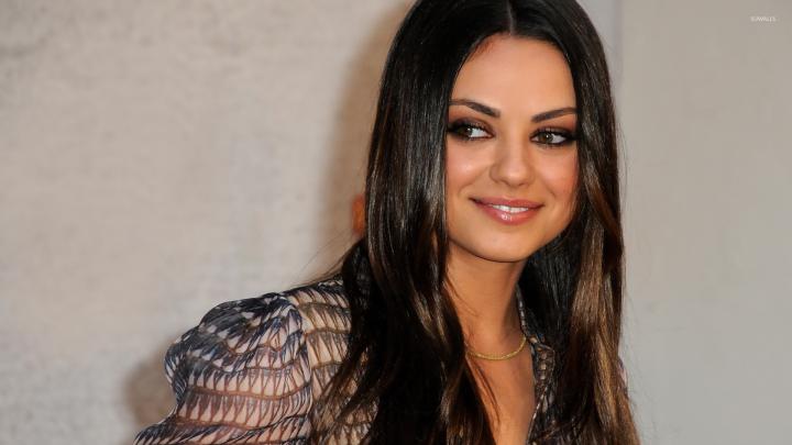 Mila Kunis [11] wallpaper - Celebrity wallpapers - #12291