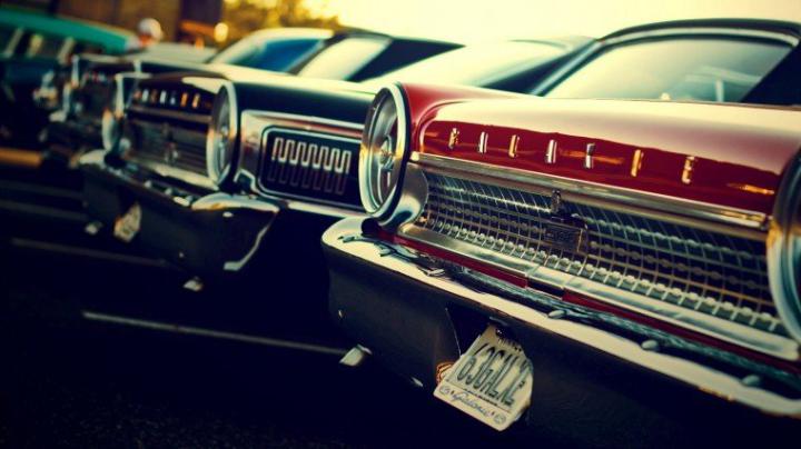 [42+] Classic Cars Wallpaper for Computer 