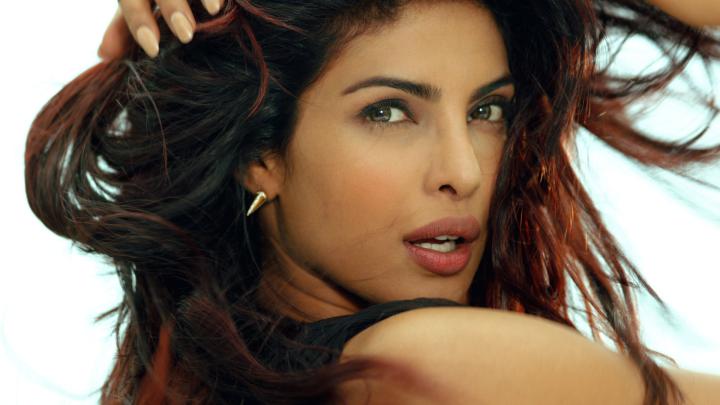 Priyanka Chopra Hd Wallpaper For Pc - Priyanka Chopra Age