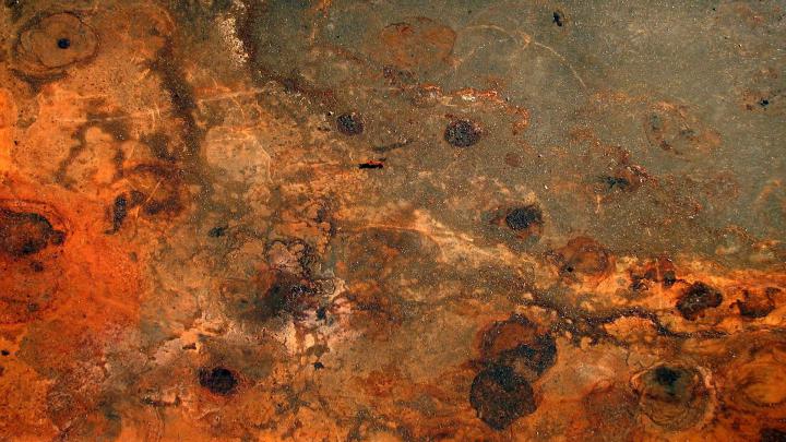 Rusty Wallpaper -