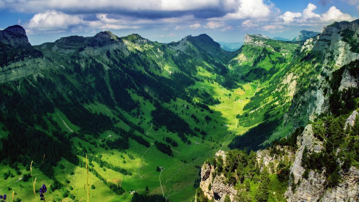 The Justis valley in Switzerland Wallpaper 57