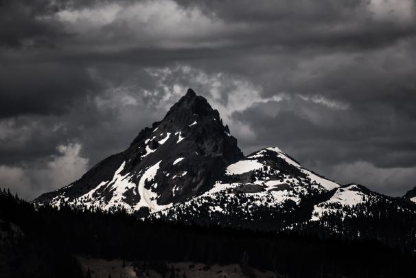 4K Dark Mountain Wallpapers - Top Free 4K Dark Mountain Backgrounds 