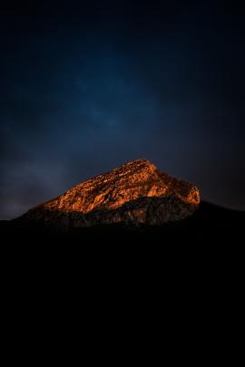 4K Dark Mountain Wallpapers - Top Free 4K Dark Mountain Backgrounds 