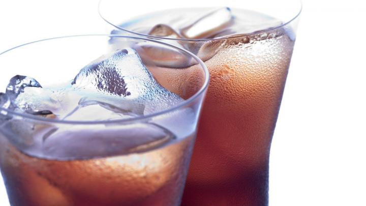 Download Wallpaper 1920x1080 coca-cola, glasses, drink, ice Full HD 