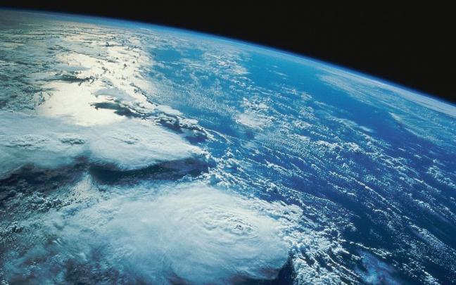 Planet Earth Desktop Wallpaper (77+ images)